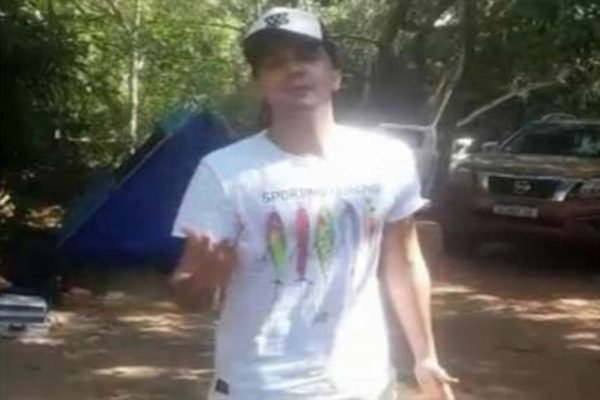 Vídeo Luan Santana é flagrado pescando em fazenda de MS