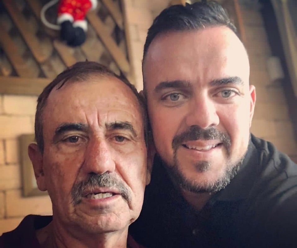 Prefeito de Aparecida de Goiânia, Gustavo Mendanha (MDB), em chamada de vídeo com o pai, Léo Mendanha, que também está com Covid