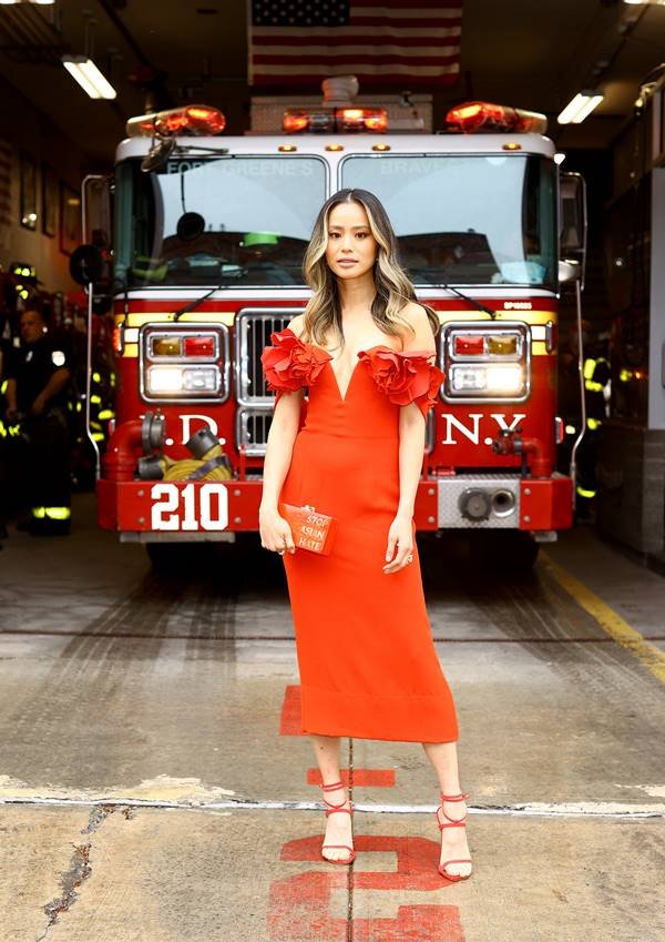 Jamie Chung, de Oscar de la Renta, para o SAG Awards 2021