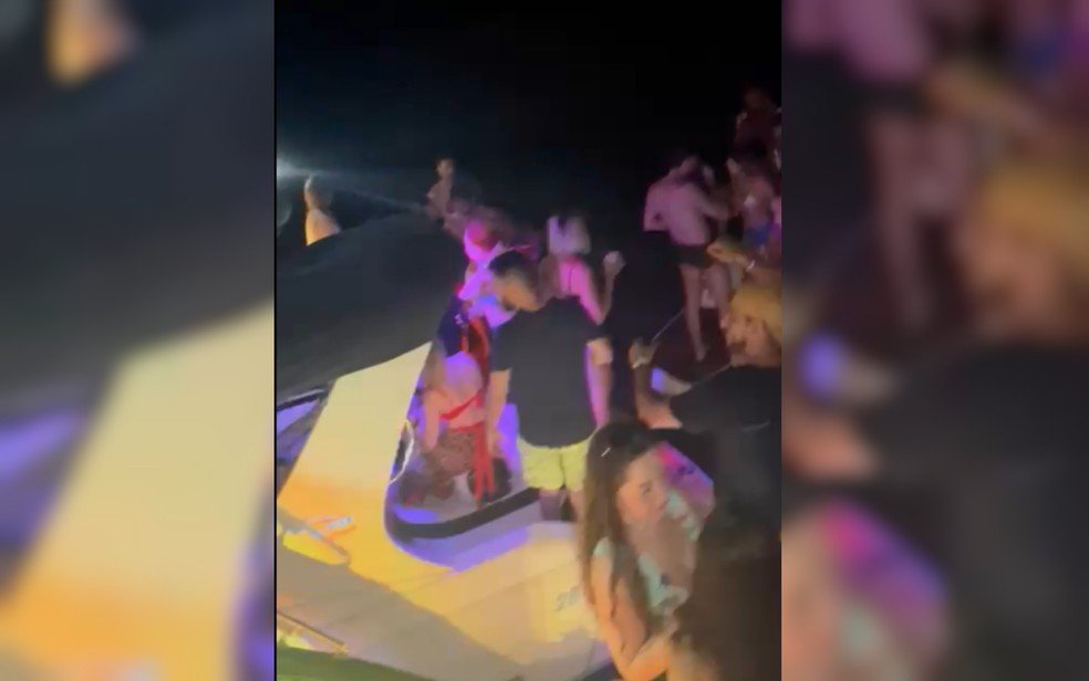goias festas em lanchas