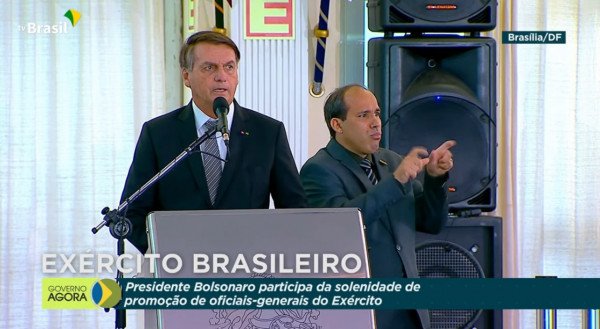 Bolsonaro discursando