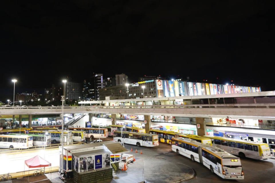 aglomeração ônibus