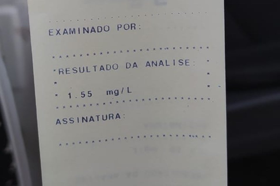 motorista bêbado faz teste do bafômetro em goiânia