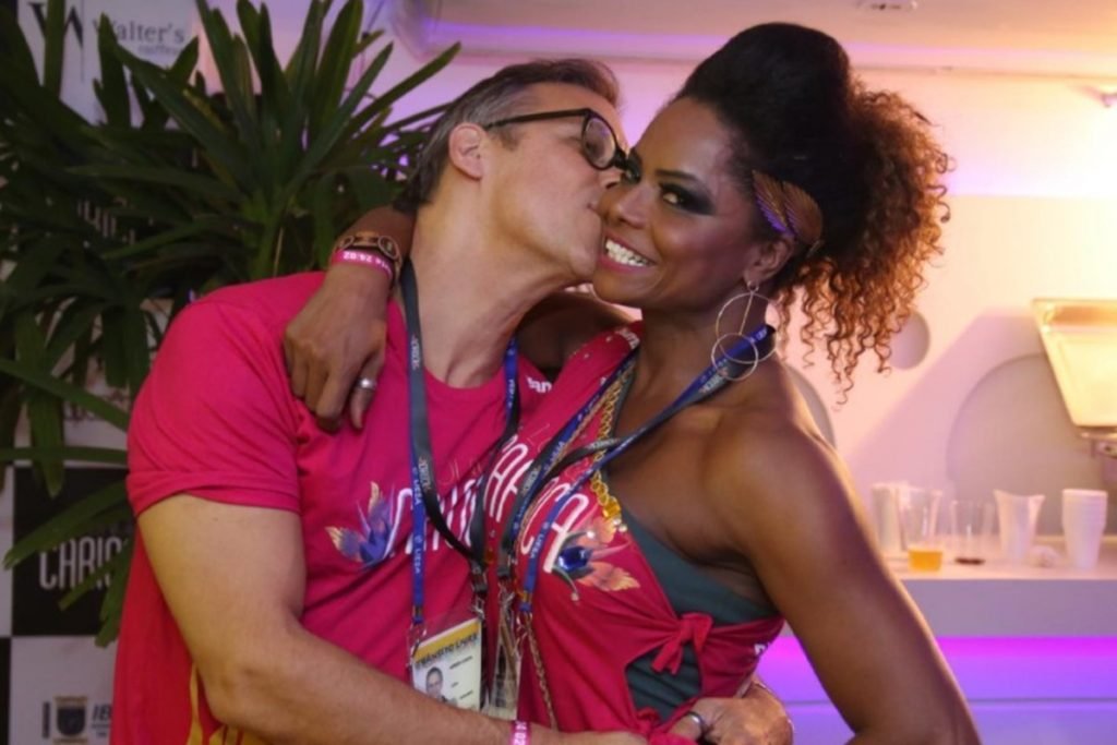 Adriana Bombom e Adrien Cunha1