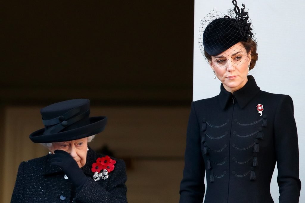 Rainha Elizabeth e Kate Middleton