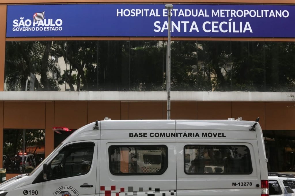 Inauguração do Hospital de Campanha Santa Cecília, São Paulo, em 13 de abril