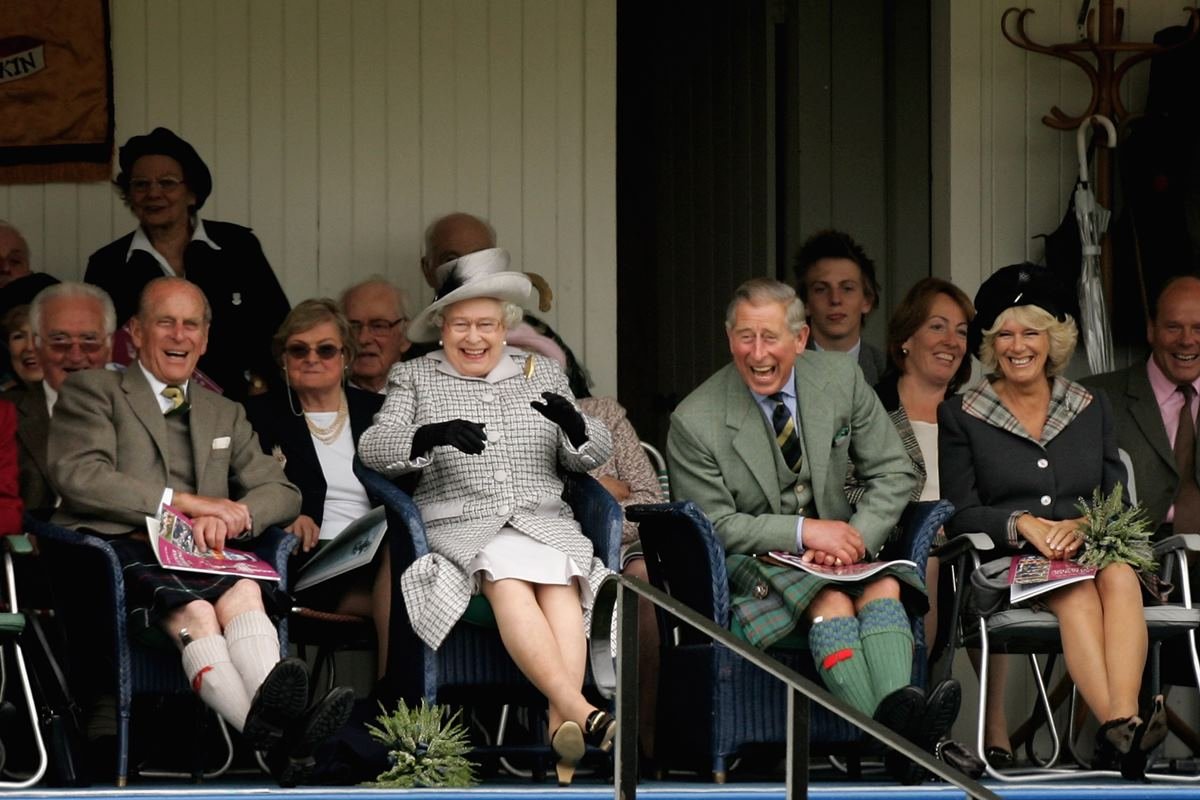 Príncipe Philip, rainha Elizabeth, príncipe Charles e Camilla Parker Bowles