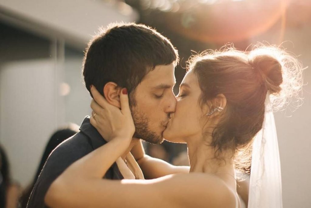 Chay Suede e Laura Neiva