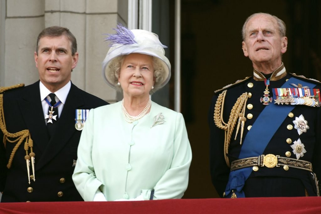 Príncipe Andrew, rainha Elizabeth e príncipe Philip
