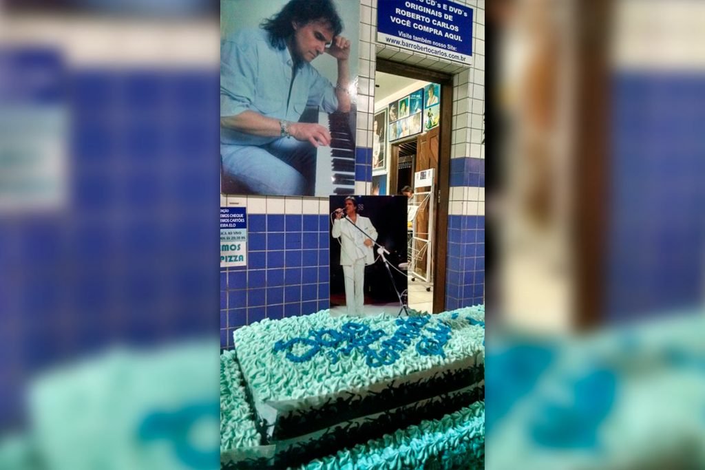 Bolo de aniversário para Roberto Carlos