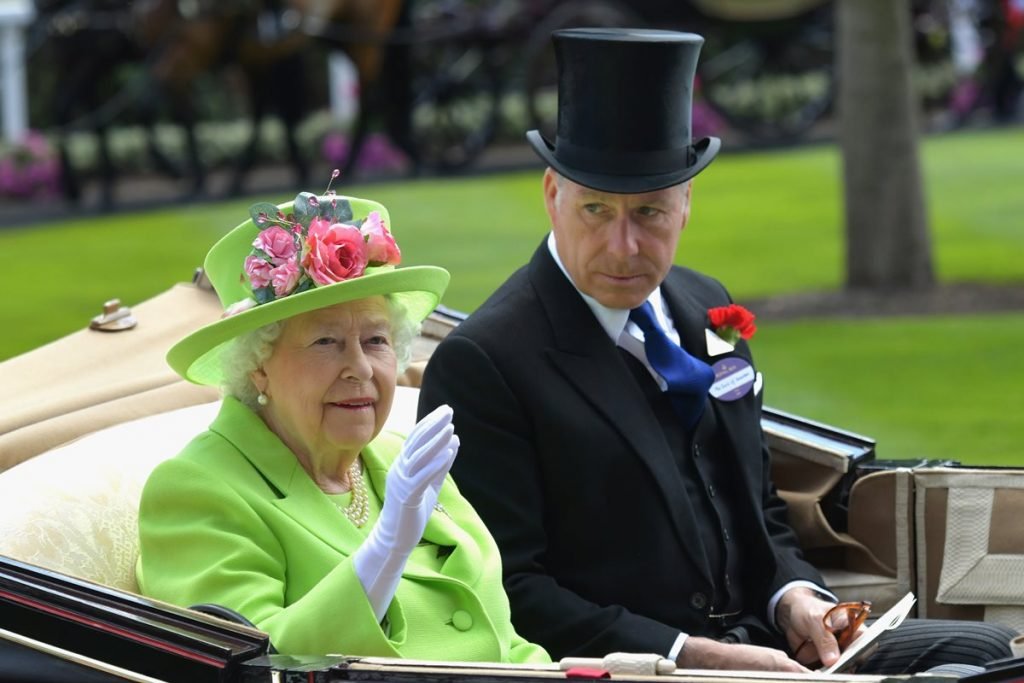 Rainha Elizabeth II com o sobrinho, David Armstrong-Jones