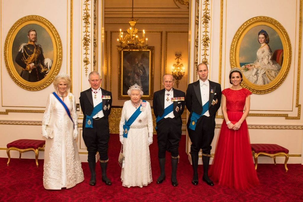 Camilla Parker, Charles, rainha Elizabeth II, príncipe Philip, William e Kate Middleton