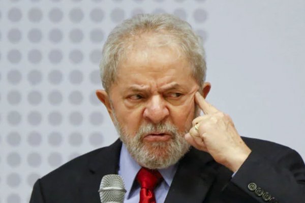 Lula conversa com Molon, do PSB, sobre frente ampla contra Bolsonaro