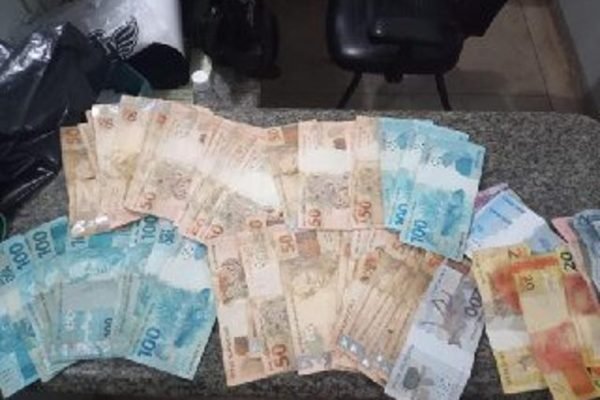 goias neto rouba R$ 10 mil avô