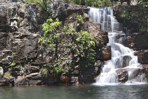 Faça um passeio pelas nascentes e cachoeiras de Brasília e seus arredores -  05/06/2013 - UOL Nossa