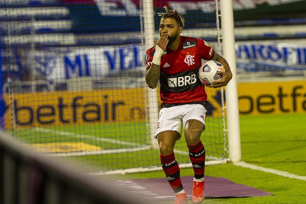 Ganhou a Libertadores e foi humilhado no Mengão, agora jogará num