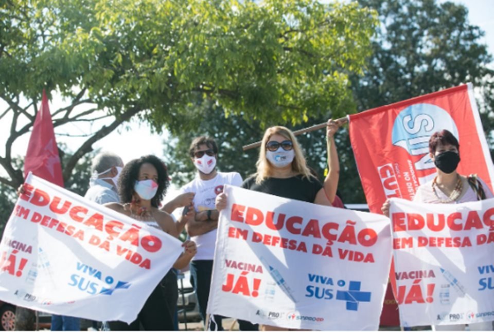 professores protestando