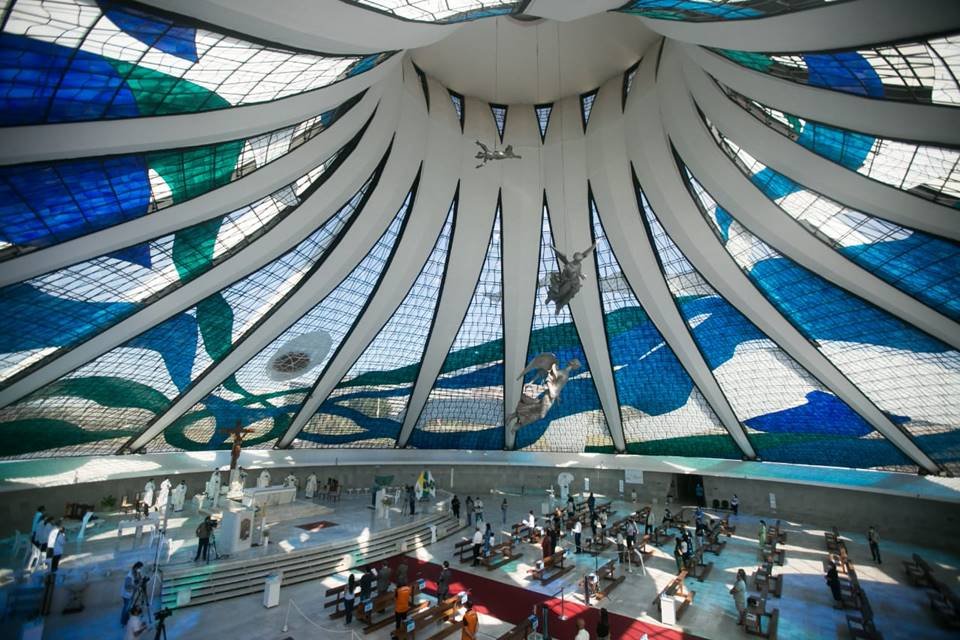 Missa em homenagem ao aniversário de Brasília na Catedral Metropolitana
