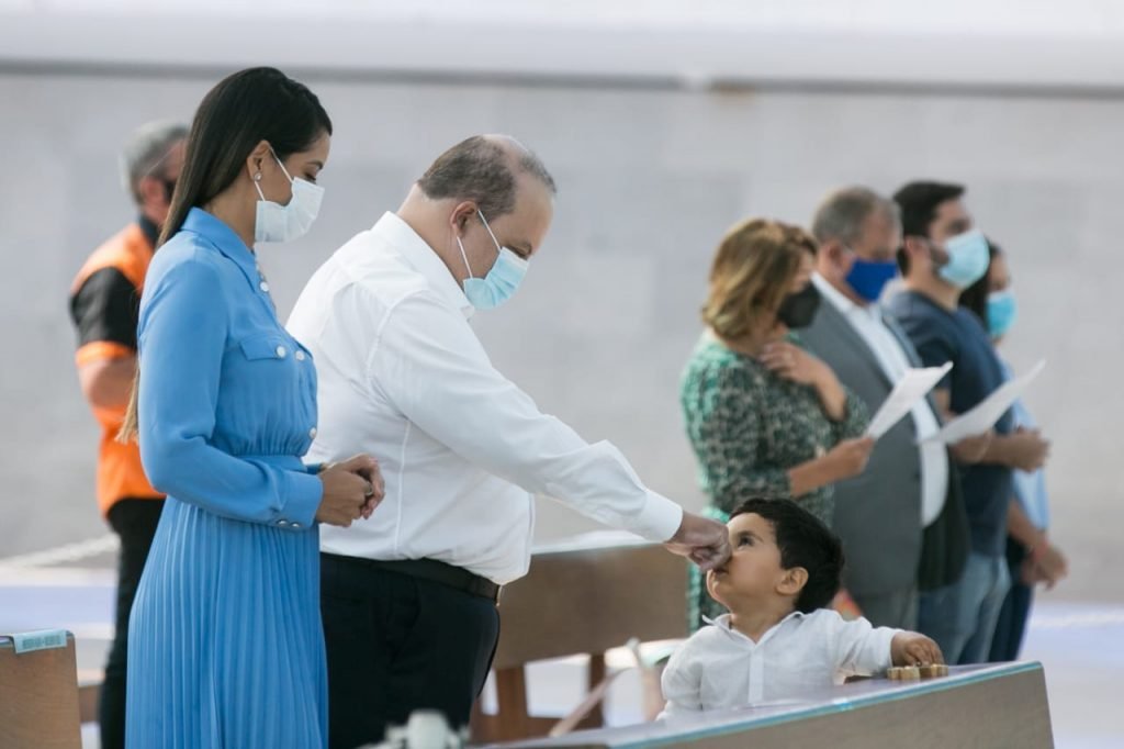 aniversario de brasilia missa 61 com o governador ibaneis e familia 5