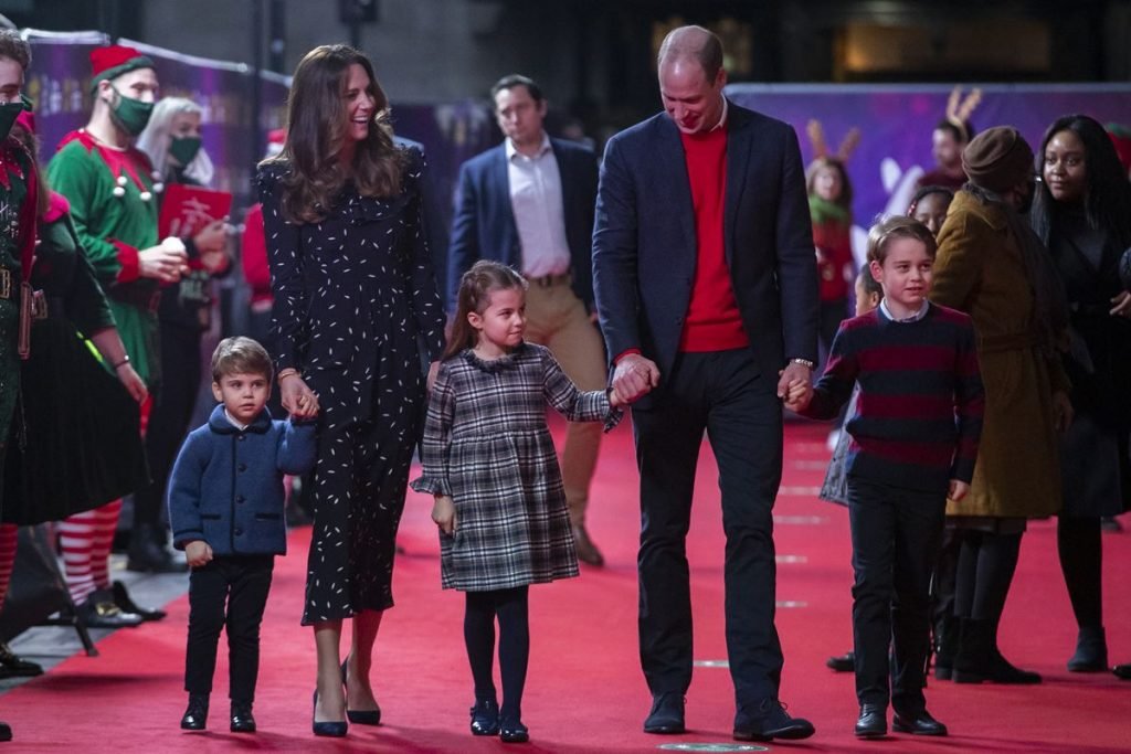 Príncipe Louis, Kate Middleton, Chalotte, William e George