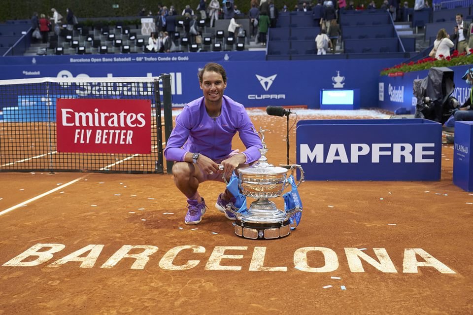 Nadal derrota Tsitsipas e conquista ATP 500 de Barcelona pela 12ª vez