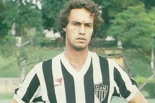 Vander Luiz, ex-jogador do Atlético-MG, morre em acidente de carro em Juiz de Fora