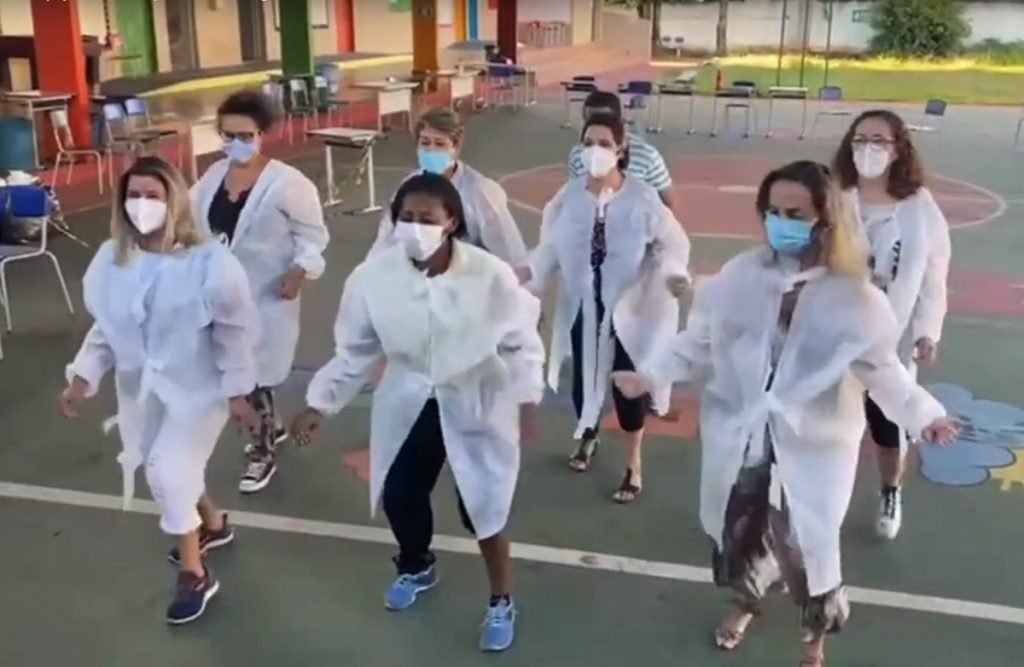 Video Apos Expediente Equipe De Vacinacao Grava Dancinha Viralizada