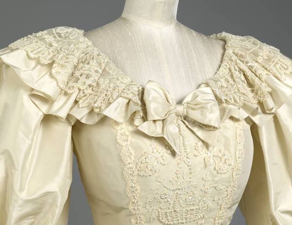 Vestido de noiva da princesa Diana será exposto a partir de junho