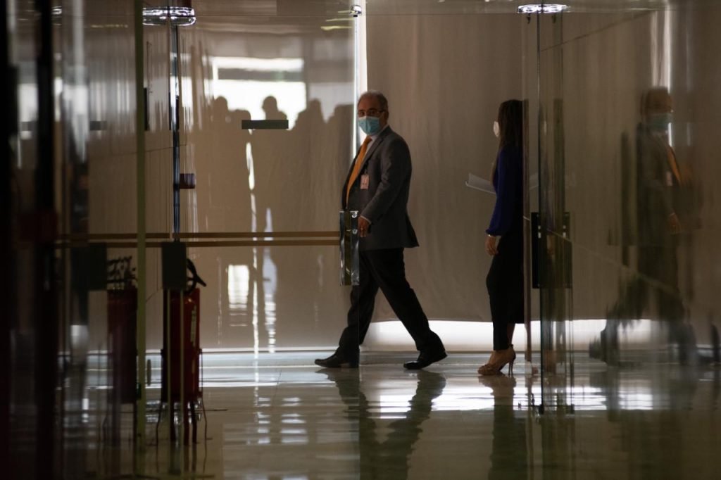 Marcelo Queiroga durante reunião do Comitê de Enfrentamento à Covid no Planalto6