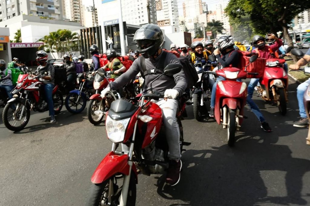 manifestação dos entregadores de aplicativo em goiânia por melhores condições e taxas de pagamento