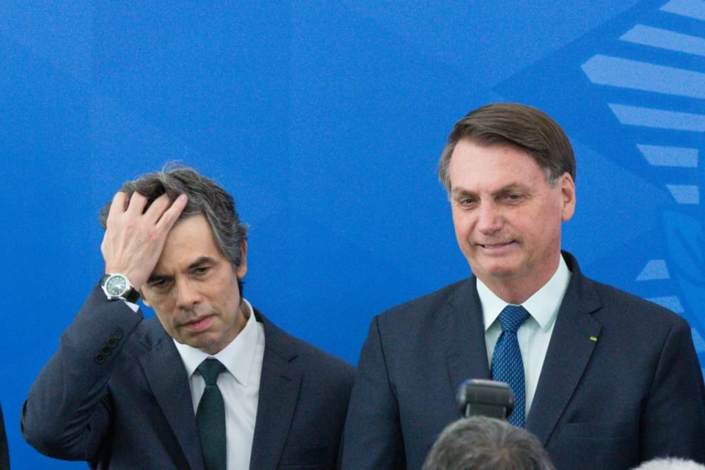 Nelson Teich durante posse no governo bolsonaro 2