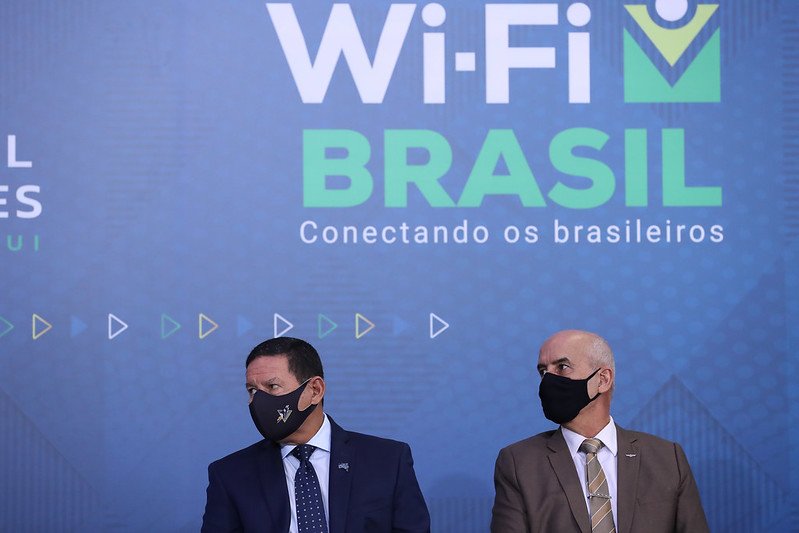Hamilton Mourão e Luiz Eduardo Ramos