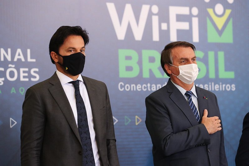 O ministro das Comunicações, Fábio Faria, e o presidente Jair Bolsonaro