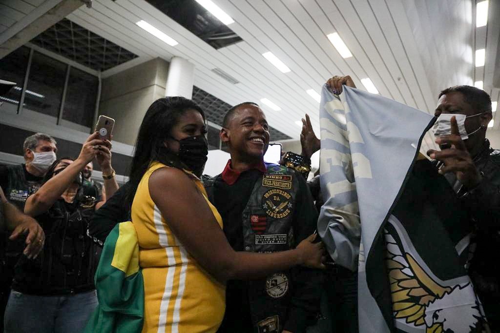 chegada de Robson Nascimento de Oliveira, que ficou preso por entrar na Rússia com medicamento proibido naquele país