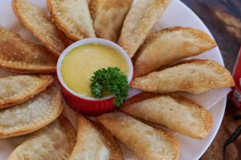 Porção de pasteis