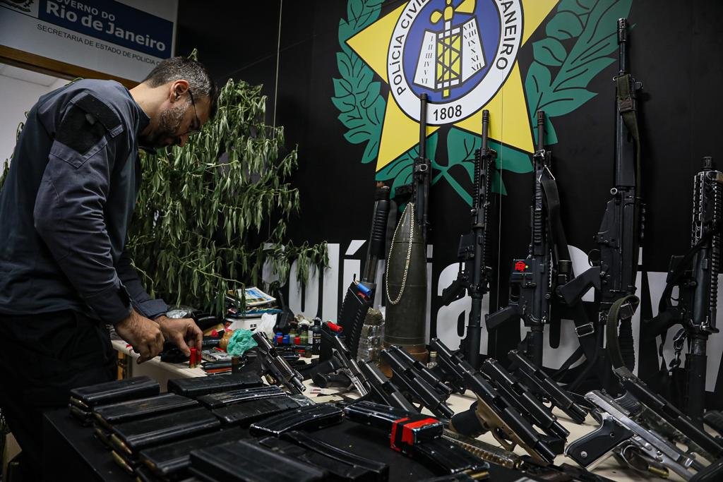 Operação policial em favela do Rio deixa pelo menos 15 mortos