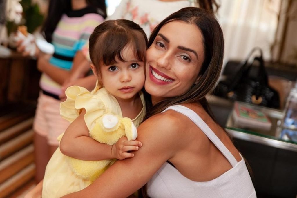 Maria e Mari Nóbrega