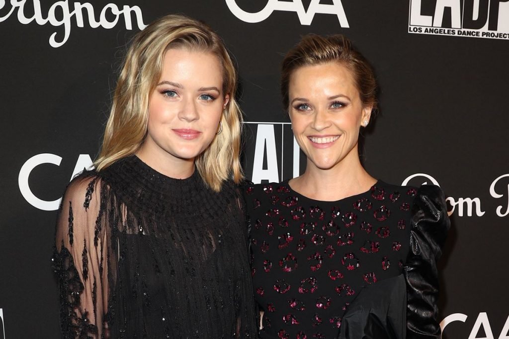 Ava Phillipe e Reese Wintherspoon