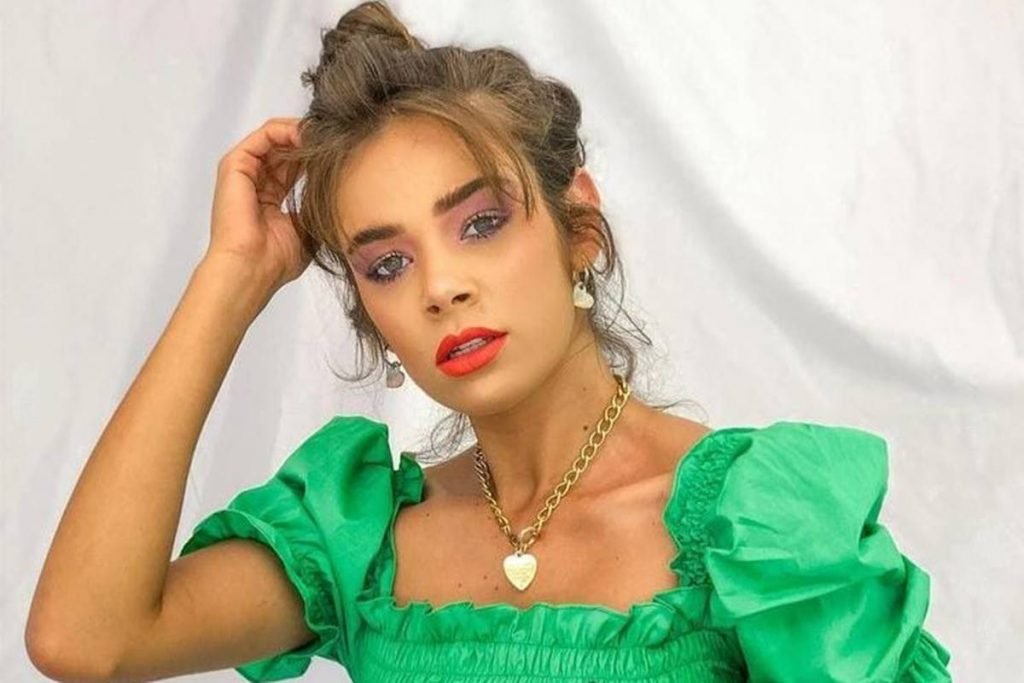 Modelo Taynnara Melo morre em acidente de carro em goiás