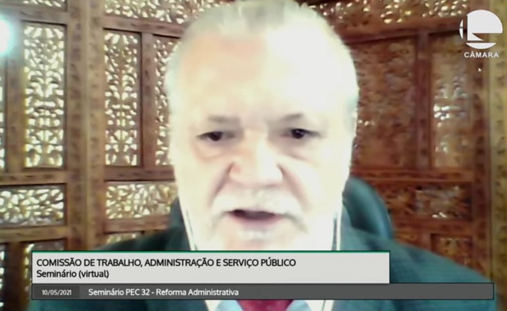 Consultor administrativo Luiz Alberto dos Santos