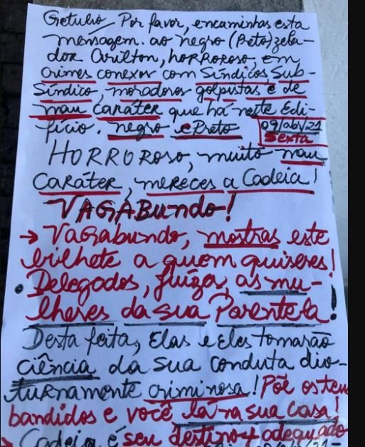 Mulher fez ofensas racistas à vizinha