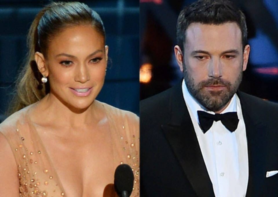 Jennifer Lopez e Ben Affleck visitam mansão avaliada em R$ 332 milhões