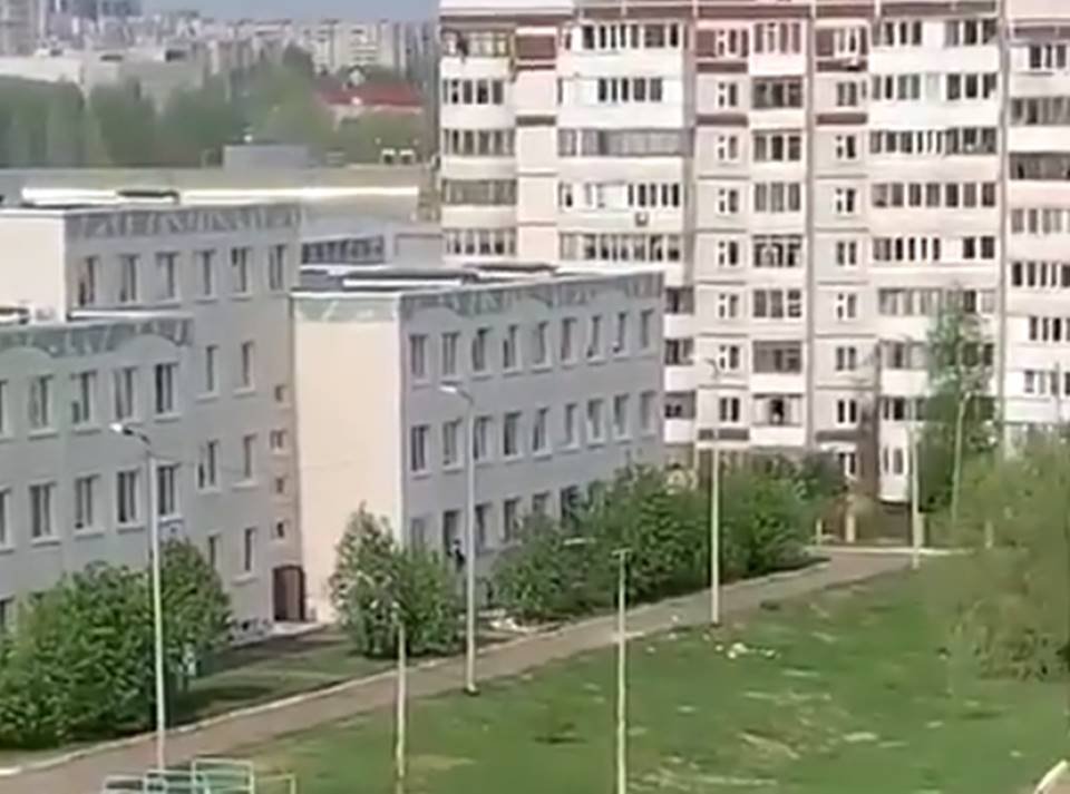 tiroteio em escola na Rússia