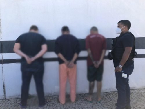 goias jovem presos por golpe em idosa