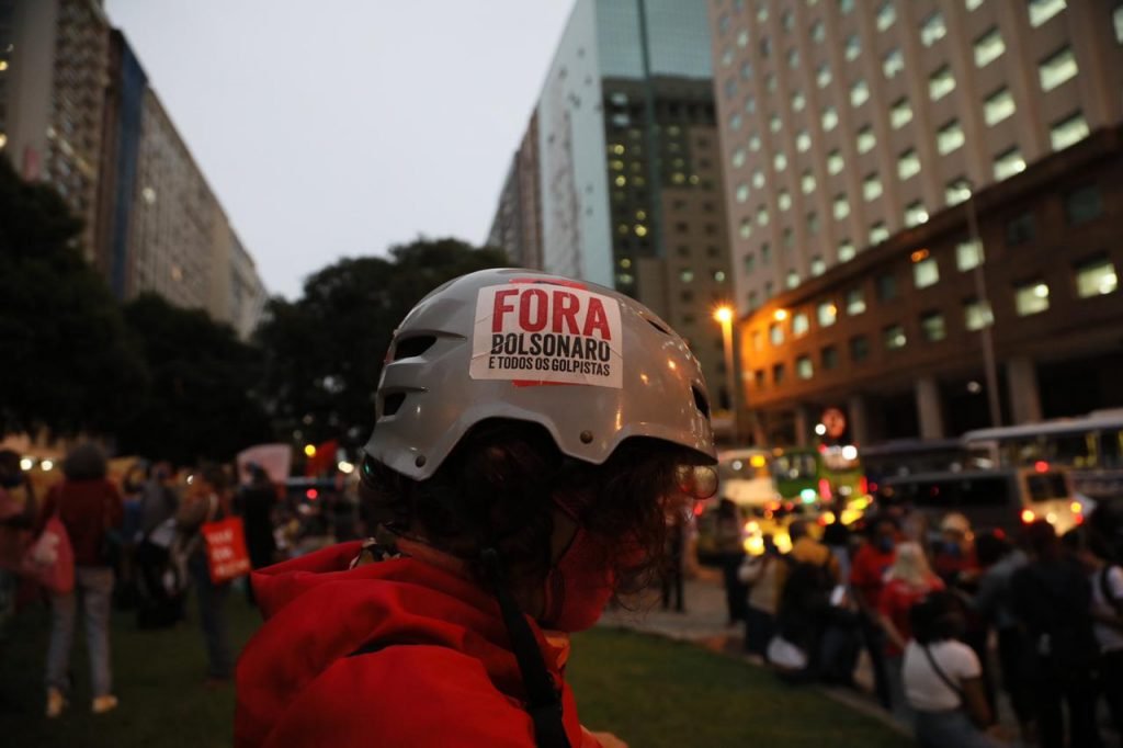 Manifestação do Movimento Negro contra a violência na Candelária
