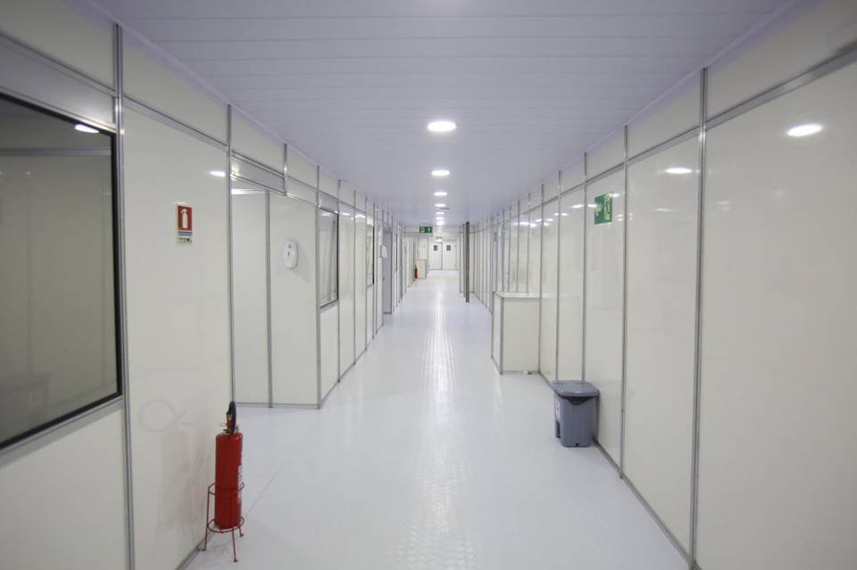 Ibaneis inaugura hospital de campanha do autódromo