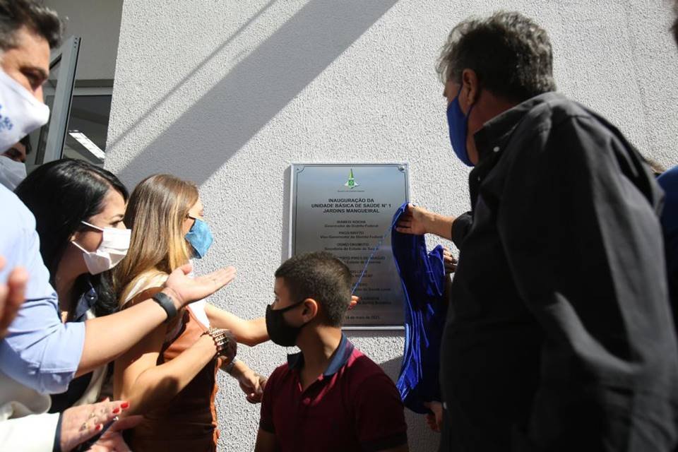 Entrega da Unidade Básica de Saúde no Jardins Mangueiral