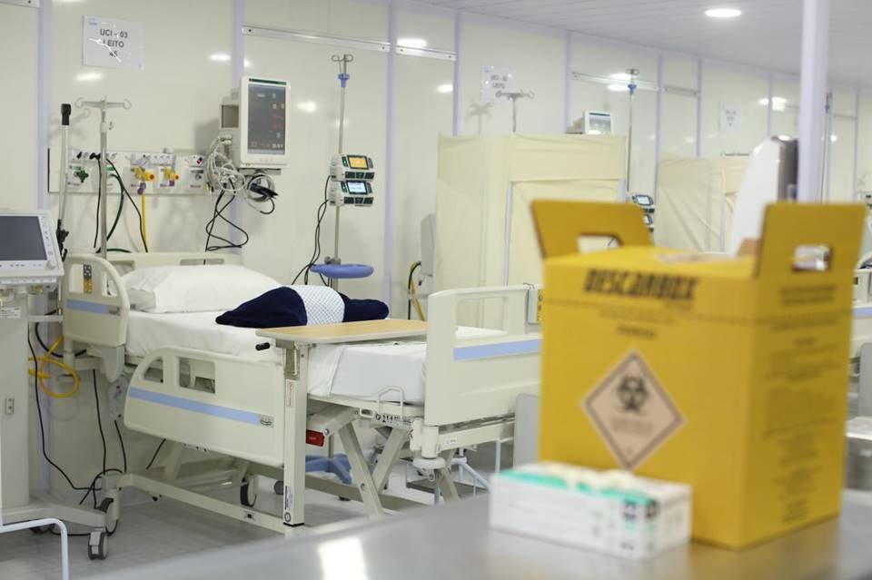 Entrega do hospital de campanha no autódromo de Brasília