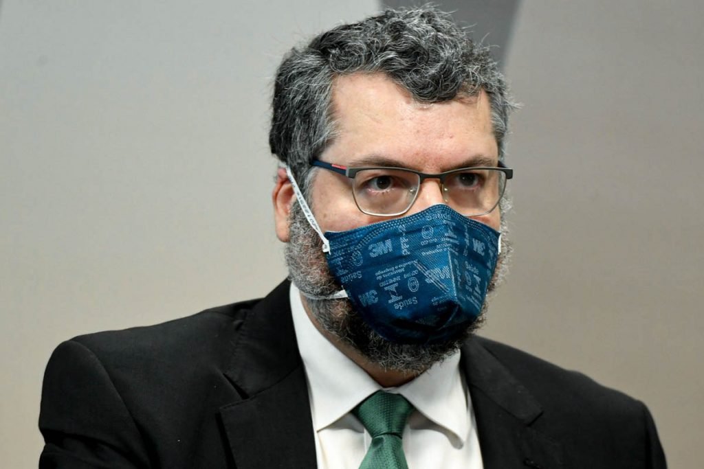 Ernesto Araújo na CPI da Covid
