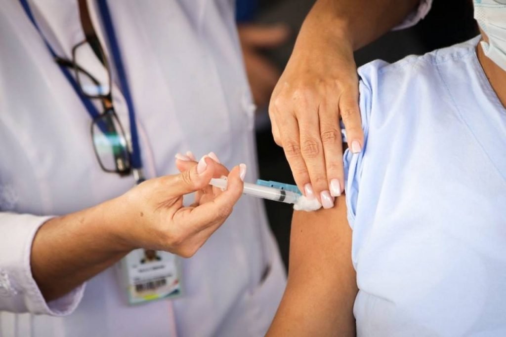 Vacina: DF abre agendamento para profissionais de saúde neste sábado
